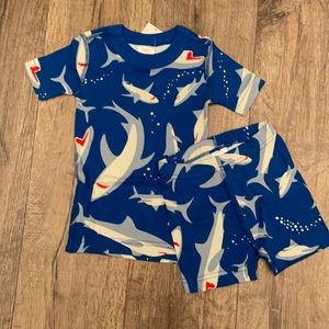 Hanna Andersson Shark Print Pajamas in Blue Size 3T